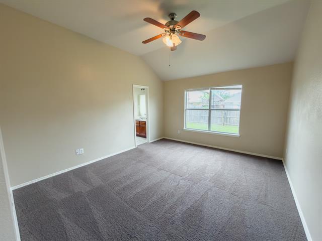 Building Photo - 102 Galloping Trail
