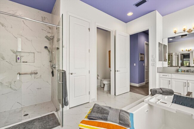 Building Photo - 12303 Bonnet Dr