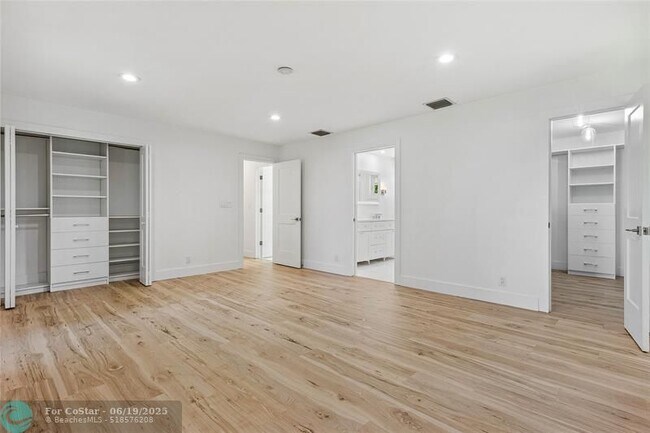 Building Photo - 6148 NW 74th Terrace