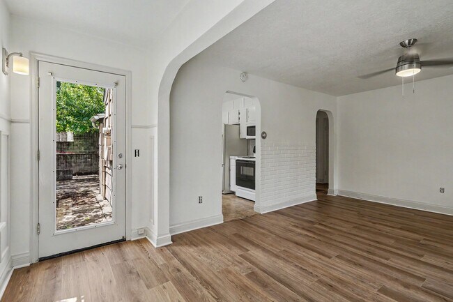 Building Photo - Winter Duplex - VPM215153W-4