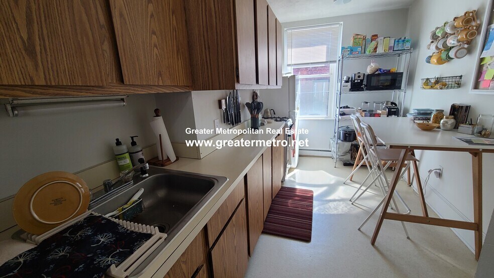 Primary Photo - 207 Salem St