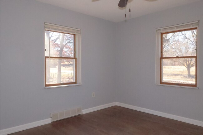 Building Photo - 934 Forder Rd