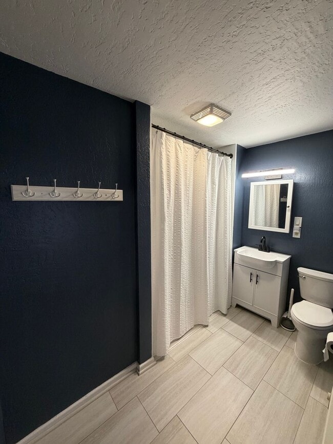 Building Photo - AVAILABLE NOW - 3 bed/1.5 bath Home In Superior with Bonus Room!