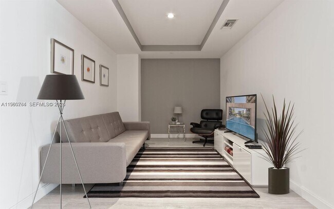 Building Photo - 45 SW 9th St