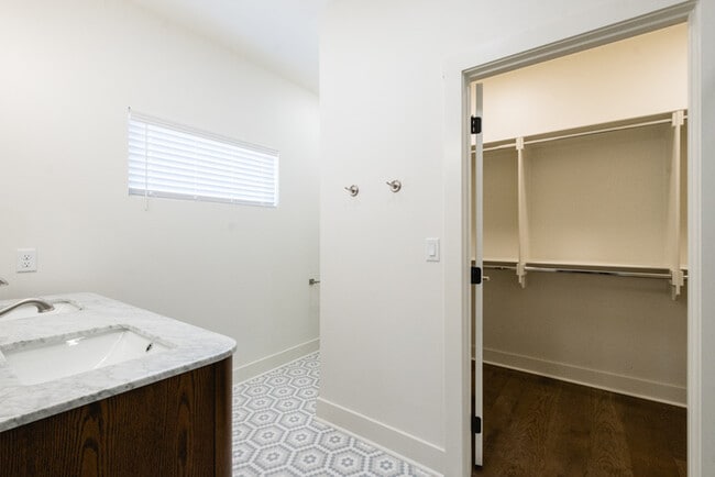 Building Photo - FOR RENT – Brand New Construction in Capitol View