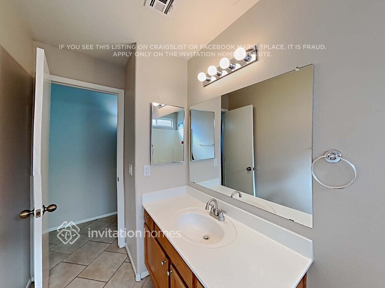 Building Photo - 21039 N 30th Ave