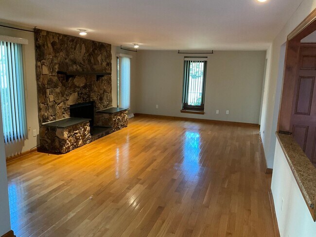 Building Photo - 4-Bedroom Home with 2 Full + 2 Half Baths ...