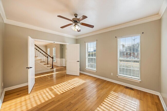 Building Photo - 1114 Rivershyre Dr