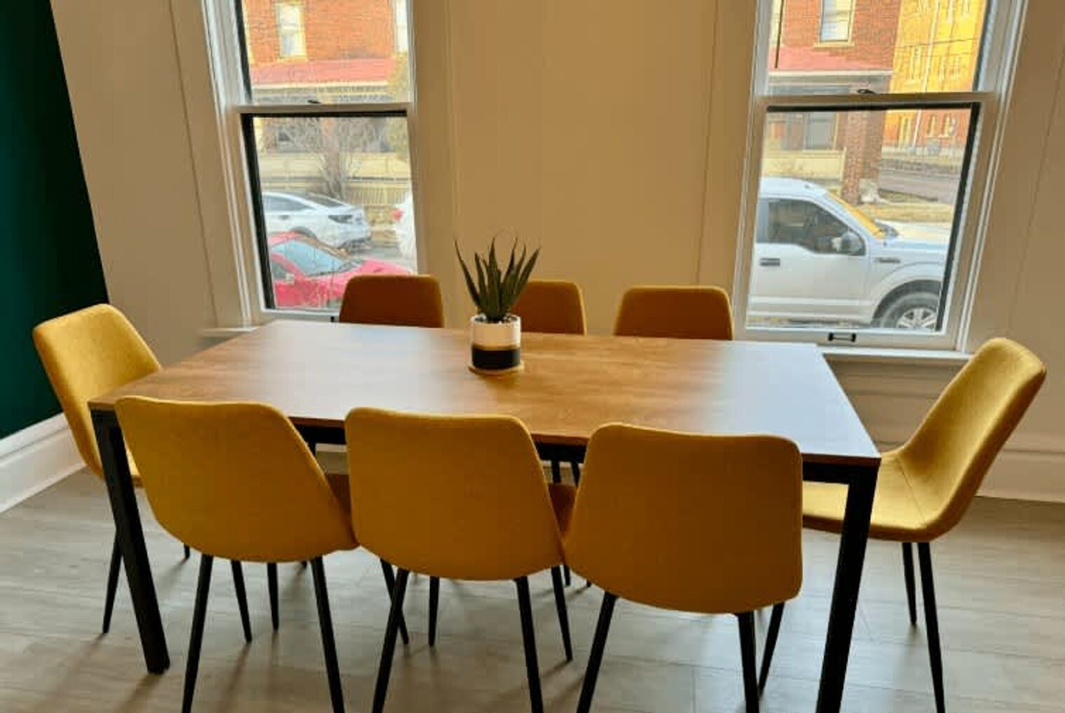 Building Photo - 309-311-311 W 4th Ave