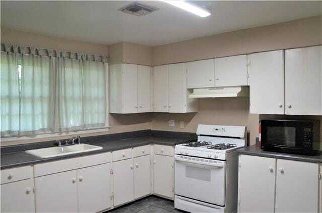 Building Photo - 212 W 20th Ave