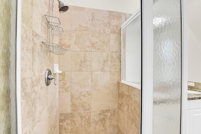 Building Photo - 3432 NE 15th Ave