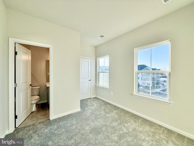 Building Photo - 9366 Tanfield Dr