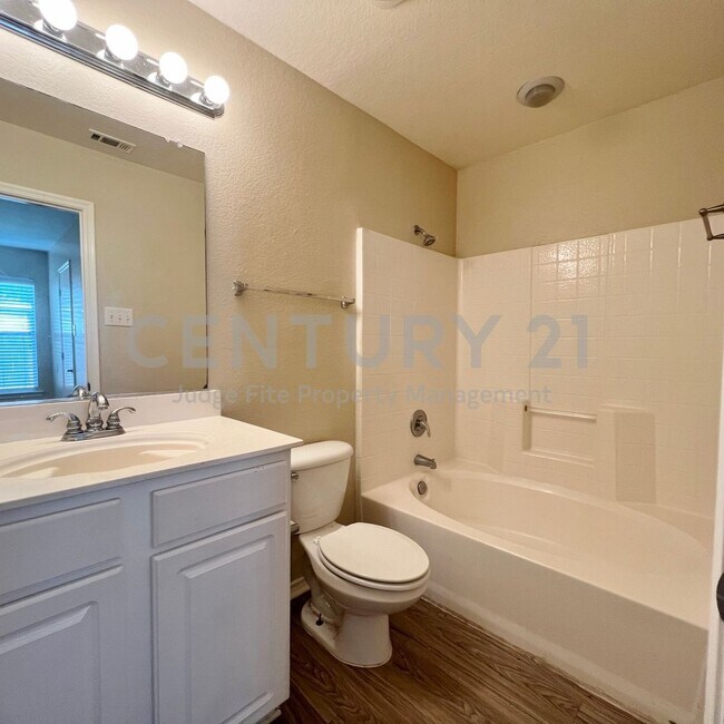 Building Photo - Beautifully Maintained 3/2/2 in NORTHWEST ISD For Rent!