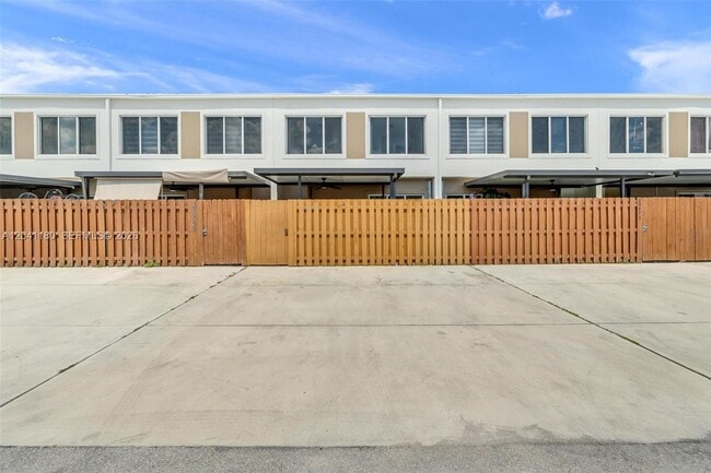 Building Photo - 25871 SW 139th Ct