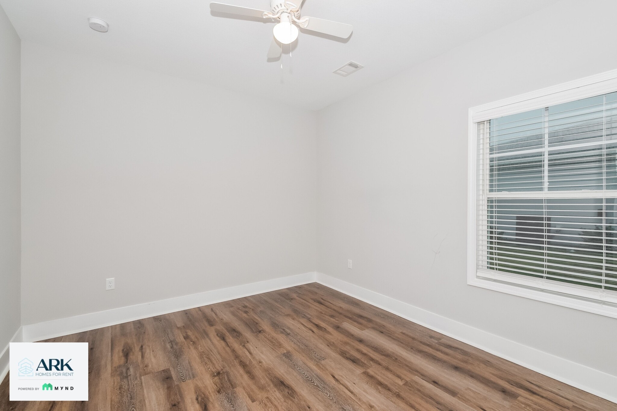 Building Photo - 1027 Autumns Wood Cir E