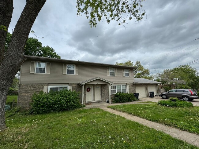 Building Photo - 4209 Defoe Dr