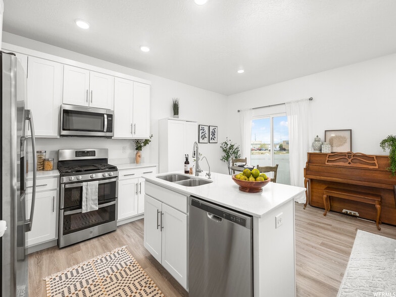 Building Photo - 1163 E 920 N