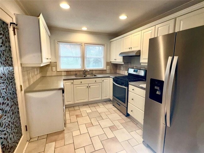 Building Photo - 4972 Tilly Mill Rd