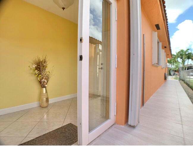 Building Photo - 6411 W 22nd Ct