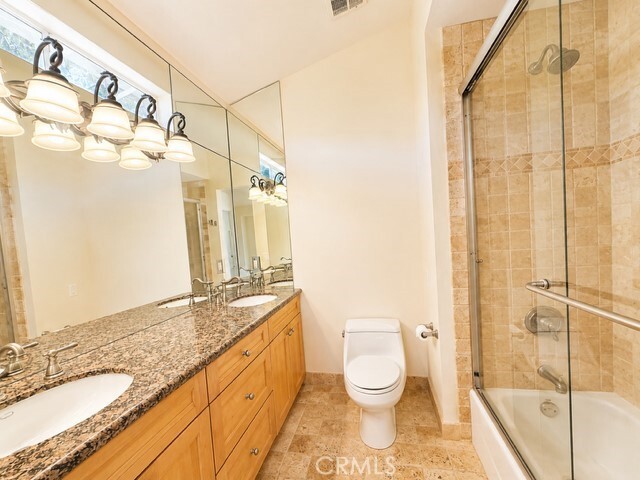 Building Photo - 30902 Club House Dr