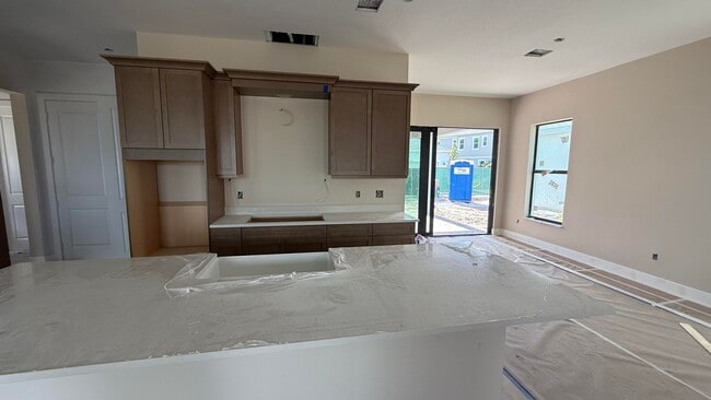 Building Photo - 10910 SW Pioneer Pkwy