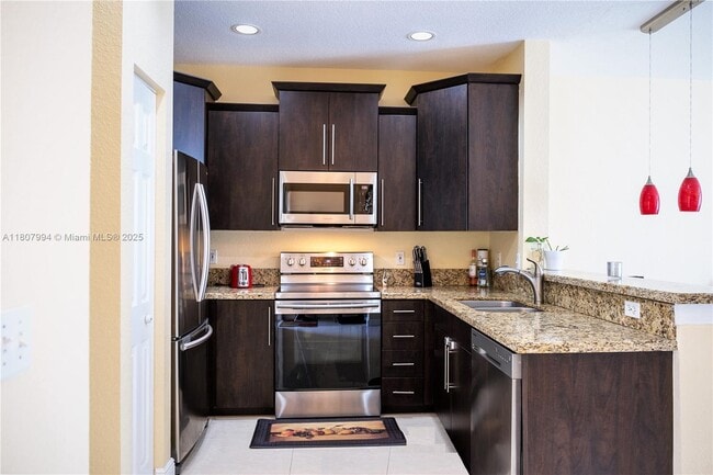 Building Photo - 2093 Pasa Verde Ln