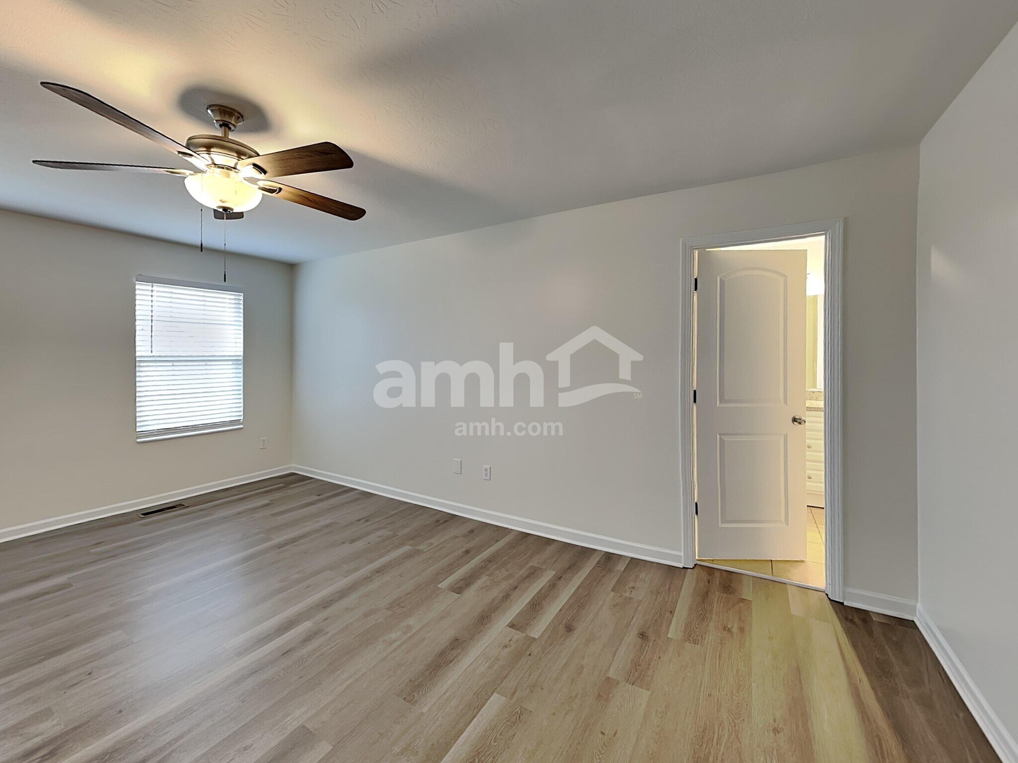 Building Photo - 9911 Codyview Dr