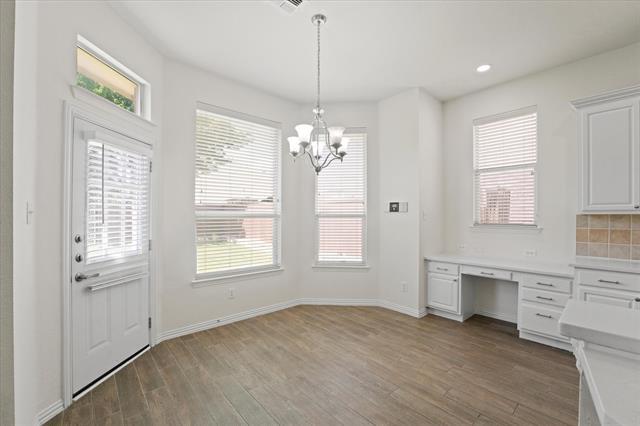 Building Photo - 8908 Red Oaks Dr