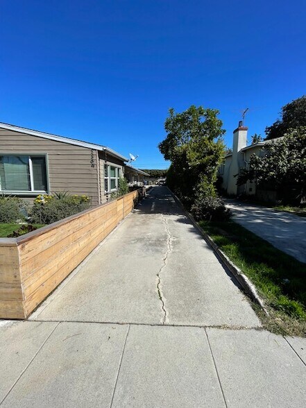 Building Photo - 2309 31st St