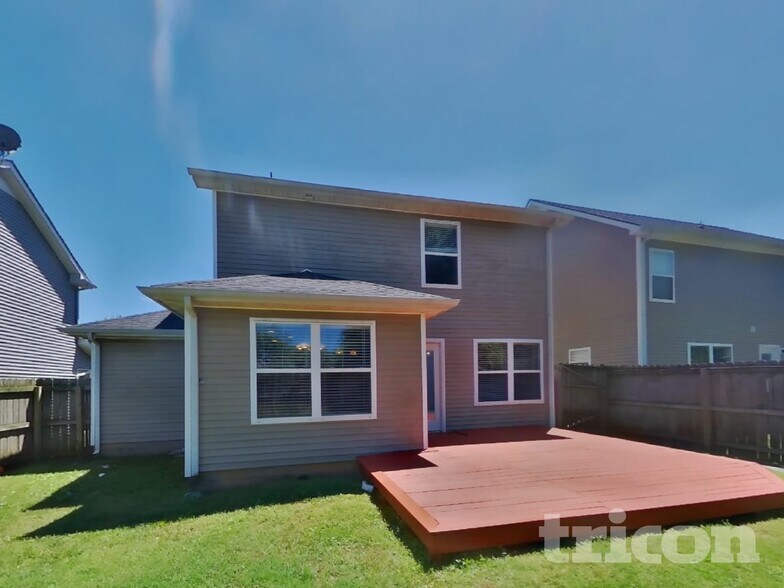 Building Photo - 1528 Beaconcrest Cir