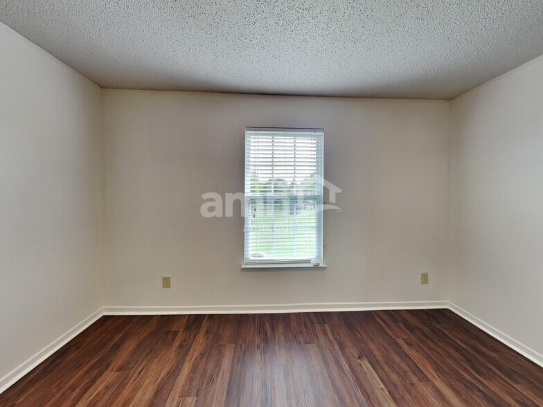 Building Photo - 7540 Wymm Ln