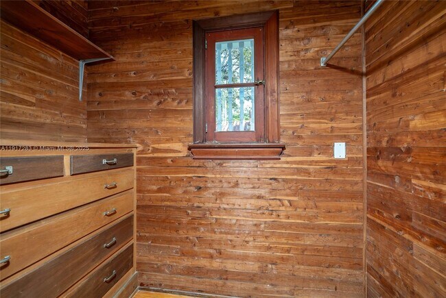 Building Photo - 3240 Morris Ln