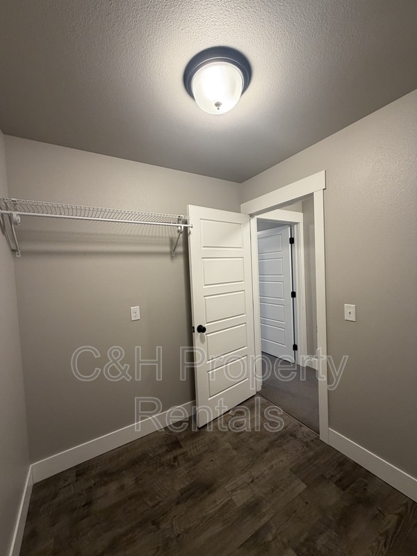 Building Photo - 1826 Walter Creek Blvd