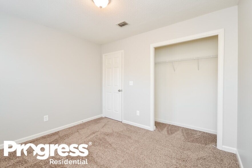 Building Photo - 900 Lauren Kay Ct