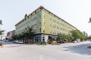 Building Photo - Historic Lahr Apartments