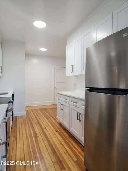 Building Photo - 15 Scofield St