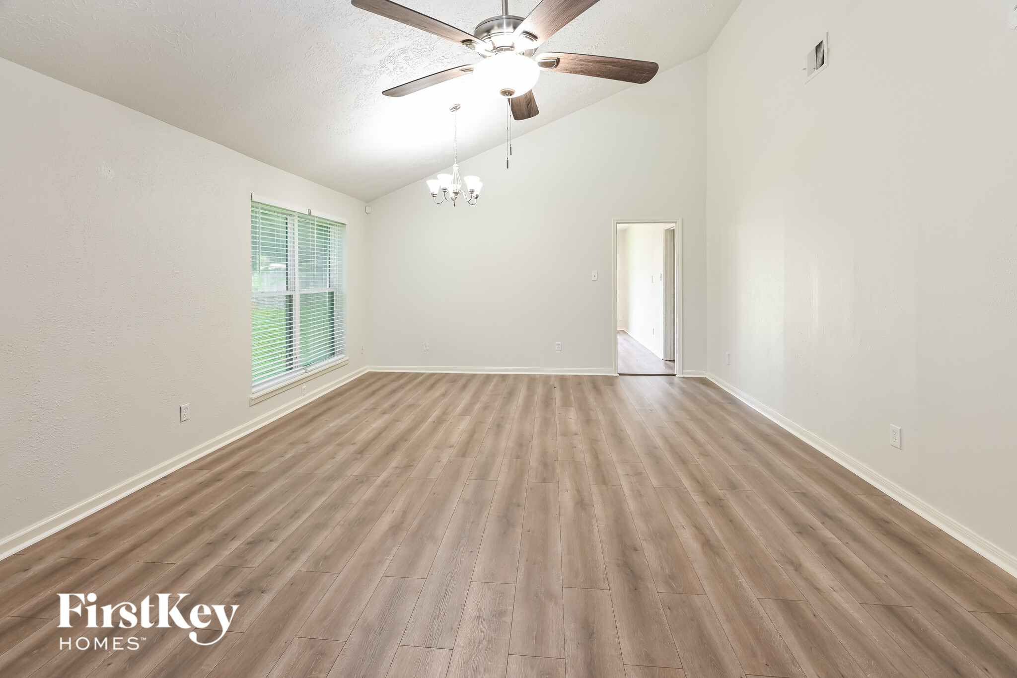 Building Photo - 7207 Foxwick Ln