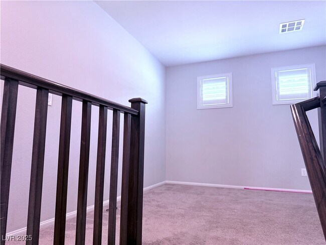 Building Photo - 3032 Misty Pine Ave.