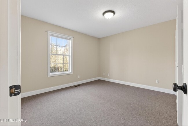 Building Photo - 5208 Devonbrook Way