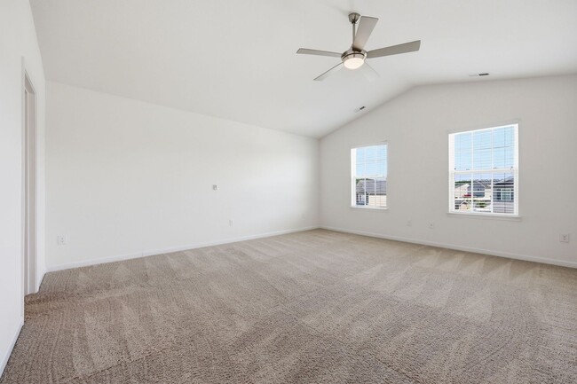 Building Photo - 448 Botanical Ct