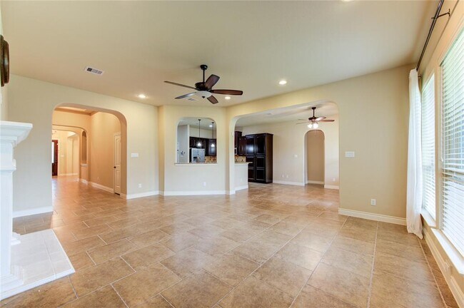 Building Photo - 23911 Milazzo Dr