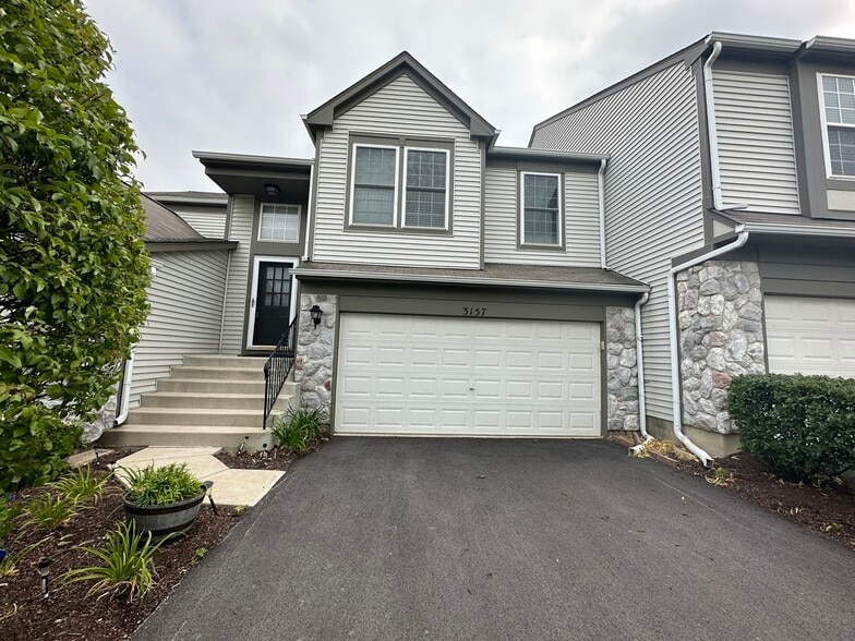 Primary Photo - 3157 Bromley Ln