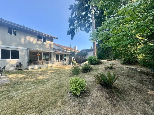 Building Photo - Cul-De-Sac Home