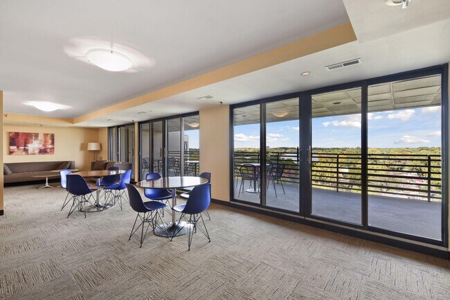 Building Photo - 3141 Dean Court #502