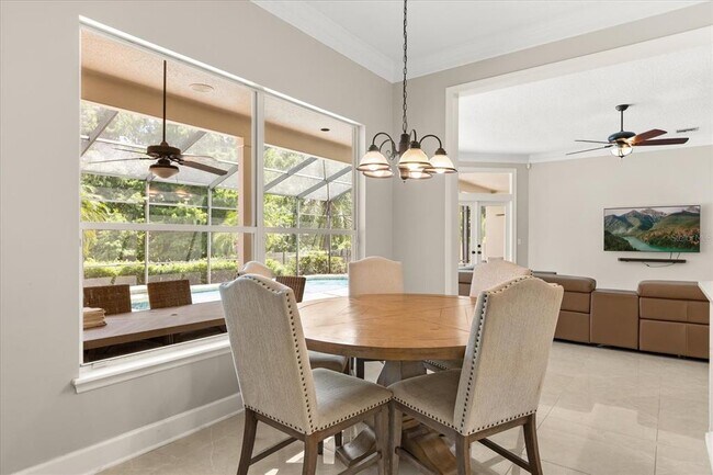 Building Photo - 8800 Torey Pines Terrace