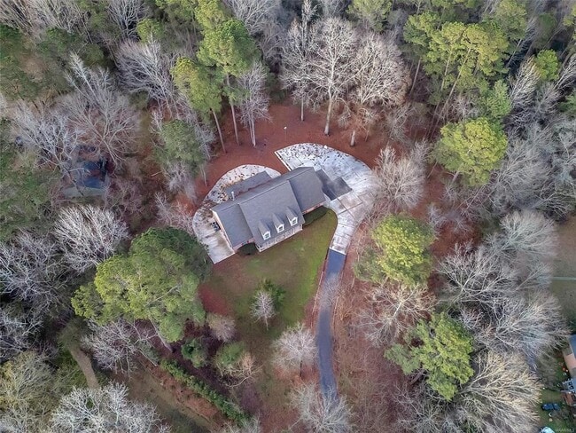 Building Photo - 134 Laurelwood Dr