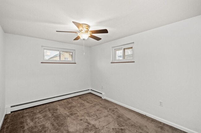 Building Photo - AVAILABLE AUGUST 1ST!! GORGEOUS 3 BEDROOM IN MUNHALL!