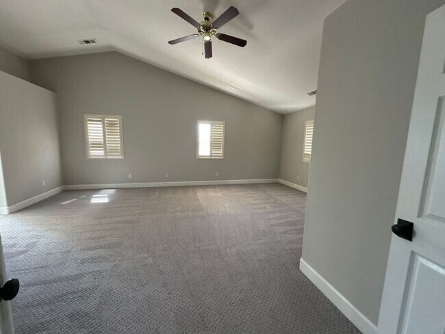 Building Photo - 2310 Madrid Dr