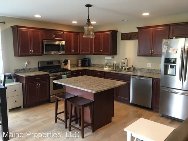 Building Photo - 140 Blue Spruce Farm Rd