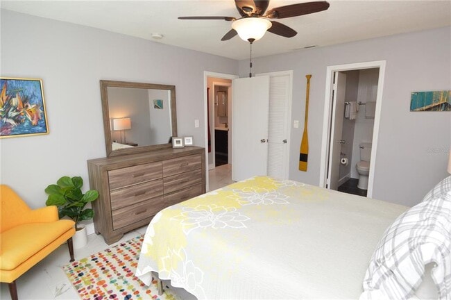 Building Photo - 5245 Coquina Key Dr SE